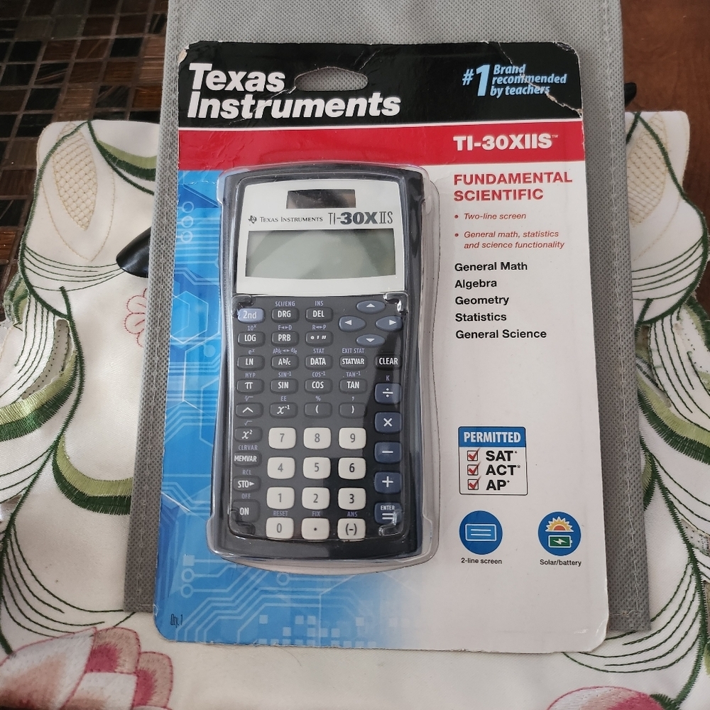 Texas Instruments TI-30X IIS NEW